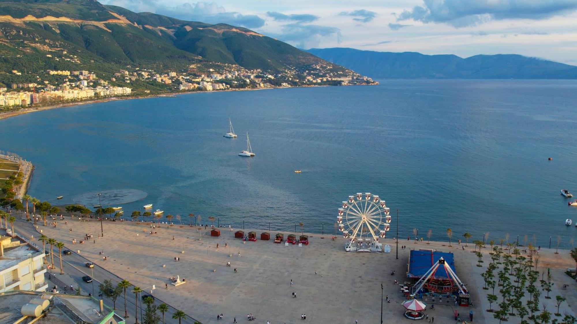 Dot Tradition Vlorë Екстериор снимка